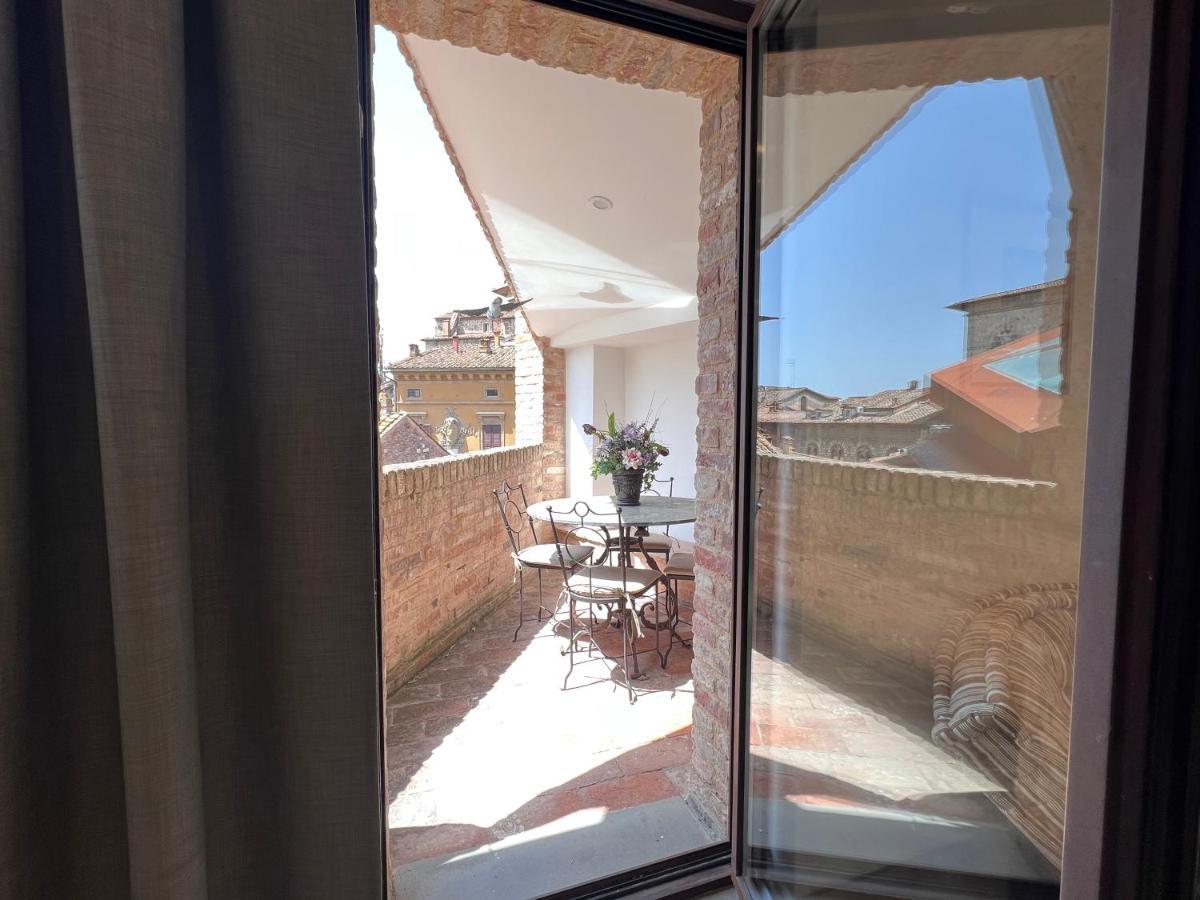Il Terrazzo Di Tolomei 锡耶纳 外观 照片